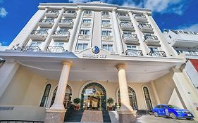 Khách Sạn Sandals Lily